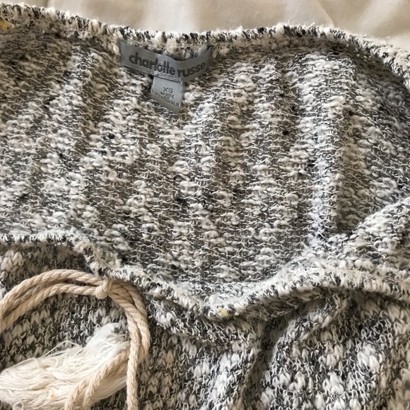 Charlotte Russe off the shoulder crop top - Picture 2 of 4